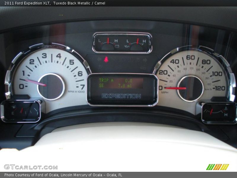 Tuxedo Black Metallic / Camel 2011 Ford Expedition XLT
