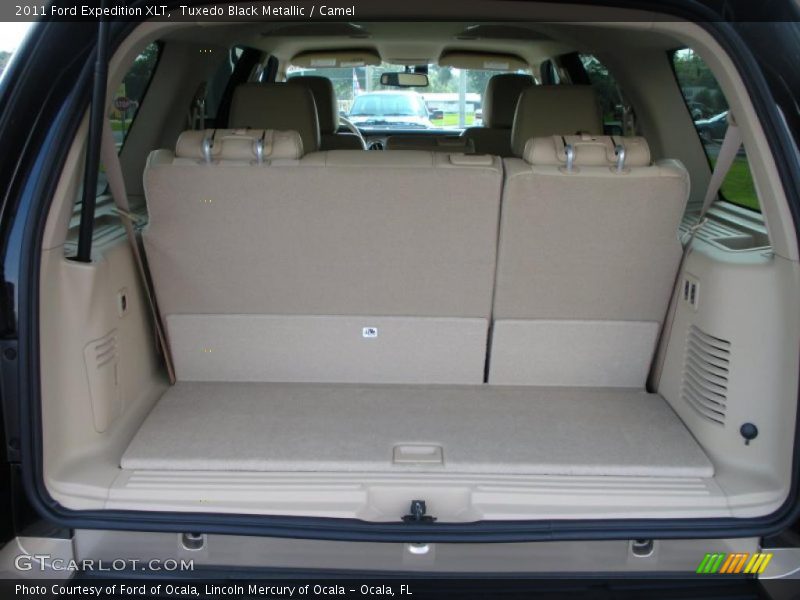 Tuxedo Black Metallic / Camel 2011 Ford Expedition XLT
