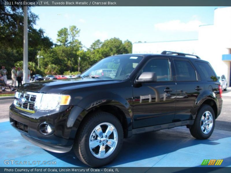 Tuxedo Black Metallic / Charcoal Black 2011 Ford Escape XLT V6