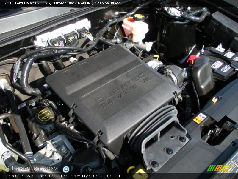 Tuxedo Black Metallic / Charcoal Black 2011 Ford Escape XLT V6