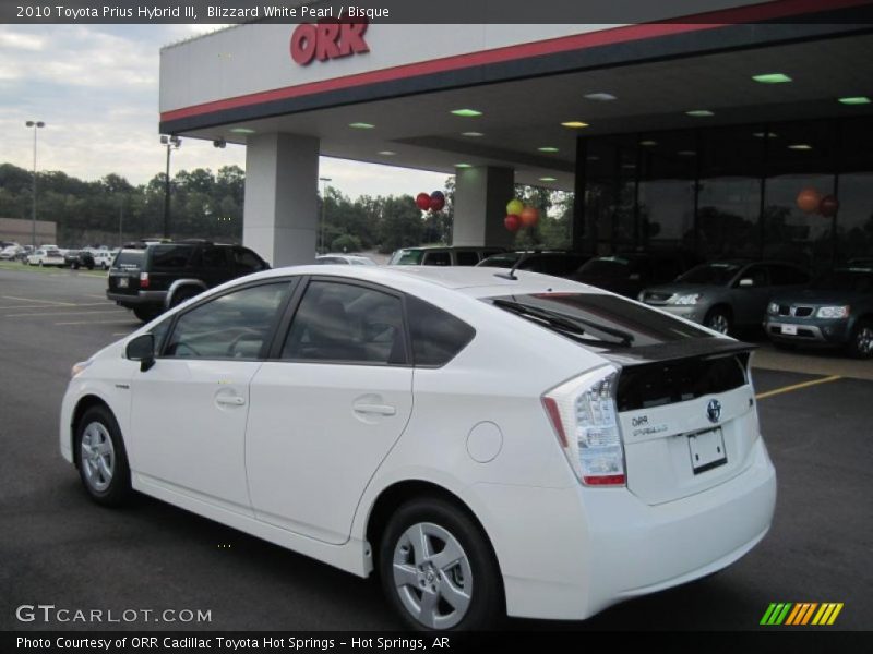 Blizzard White Pearl / Bisque 2010 Toyota Prius Hybrid III