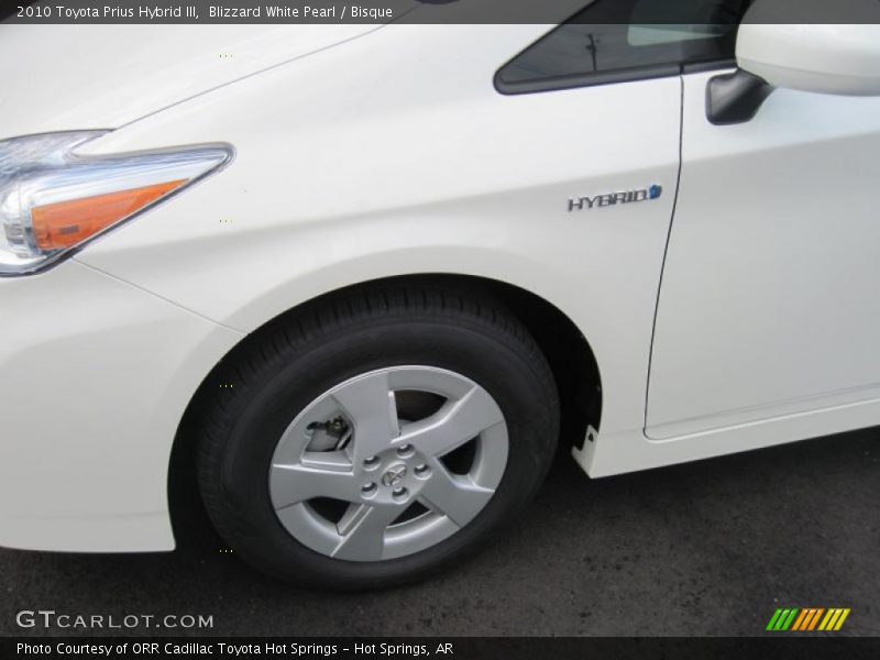 Blizzard White Pearl / Bisque 2010 Toyota Prius Hybrid III