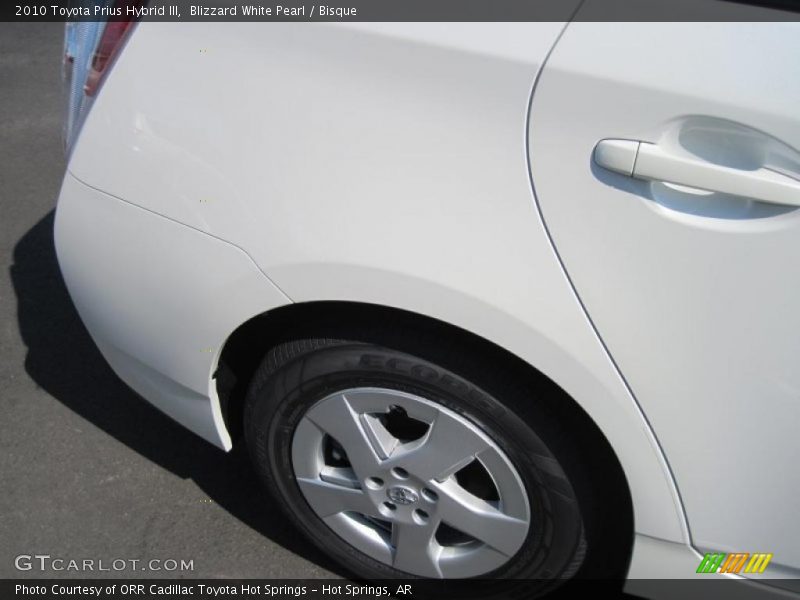 Blizzard White Pearl / Bisque 2010 Toyota Prius Hybrid III