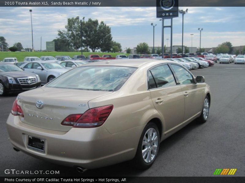 Sandy Beach Metallic / Ivory 2010 Toyota Avalon XLS