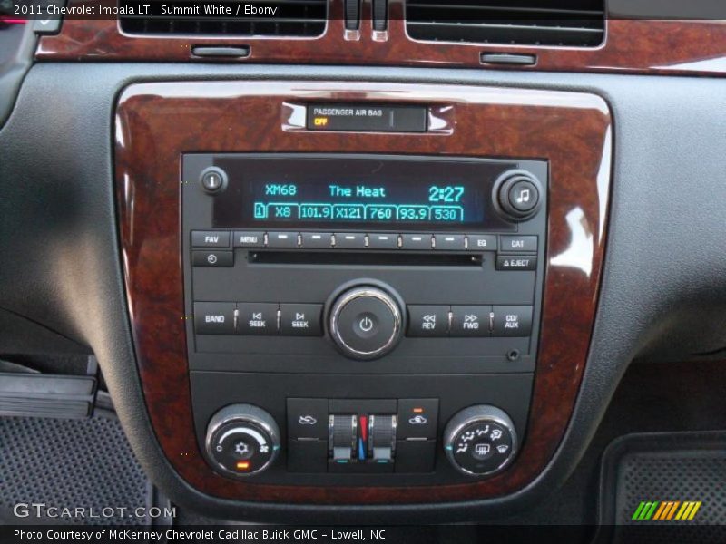 Summit White / Ebony 2011 Chevrolet Impala LT
