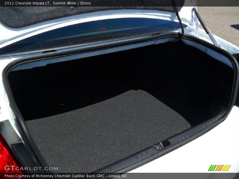 Summit White / Ebony 2011 Chevrolet Impala LT