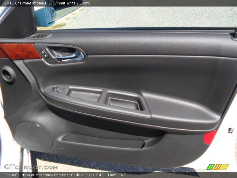 Summit White / Ebony 2011 Chevrolet Impala LT