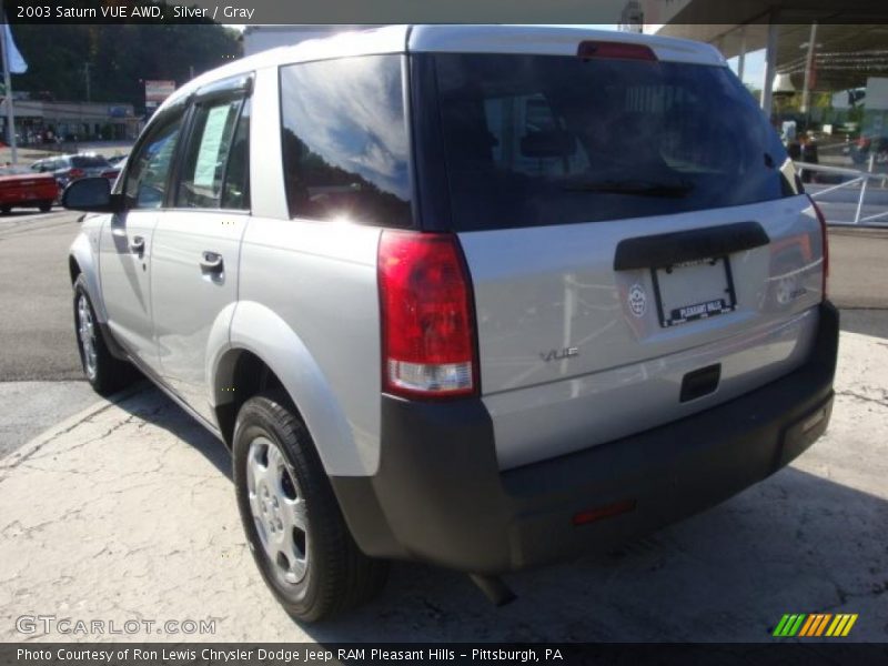 Silver / Gray 2003 Saturn VUE AWD