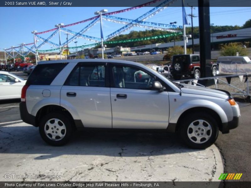 Silver / Gray 2003 Saturn VUE AWD