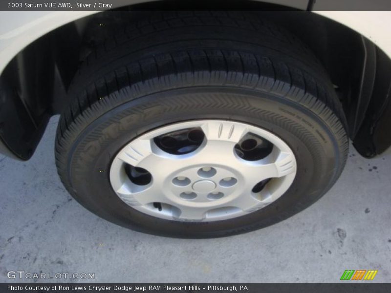 Silver / Gray 2003 Saturn VUE AWD