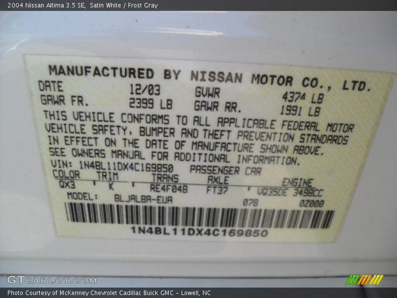 Satin White / Frost Gray 2004 Nissan Altima 3.5 SE