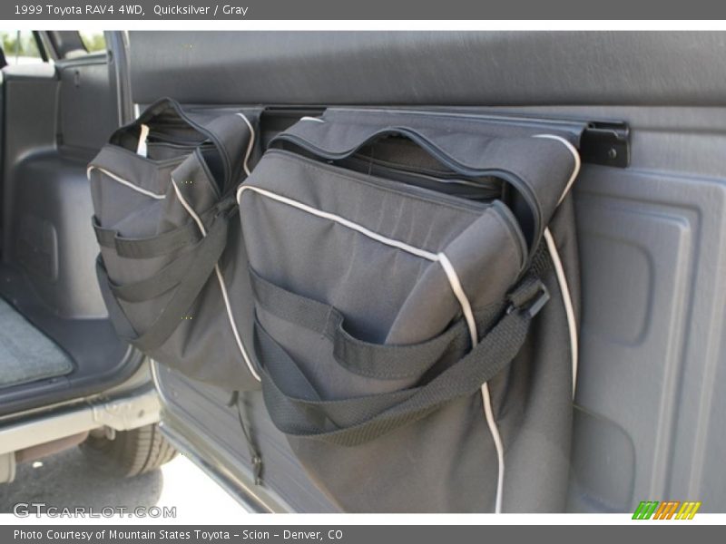 Quicksilver / Gray 1999 Toyota RAV4 4WD