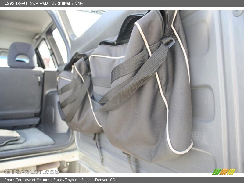 Quicksilver / Gray 1999 Toyota RAV4 4WD