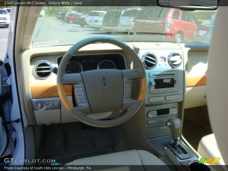 Oxford White / Sand 2007 Lincoln MKZ Sedan