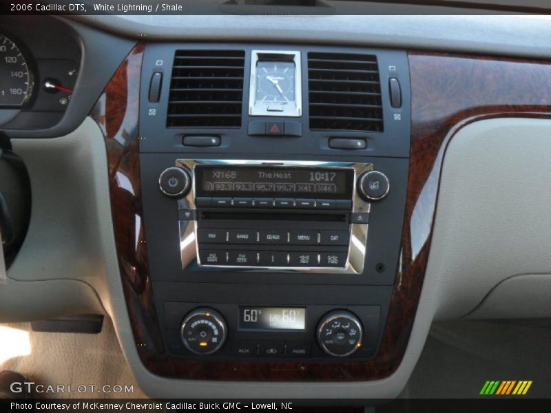 White Lightning / Shale 2006 Cadillac DTS
