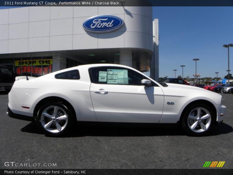 Performance White / Charcoal Black 2011 Ford Mustang GT Coupe