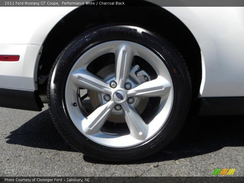 Performance White / Charcoal Black 2011 Ford Mustang GT Coupe