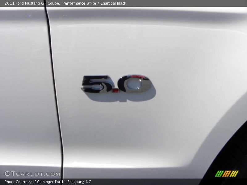Performance White / Charcoal Black 2011 Ford Mustang GT Coupe