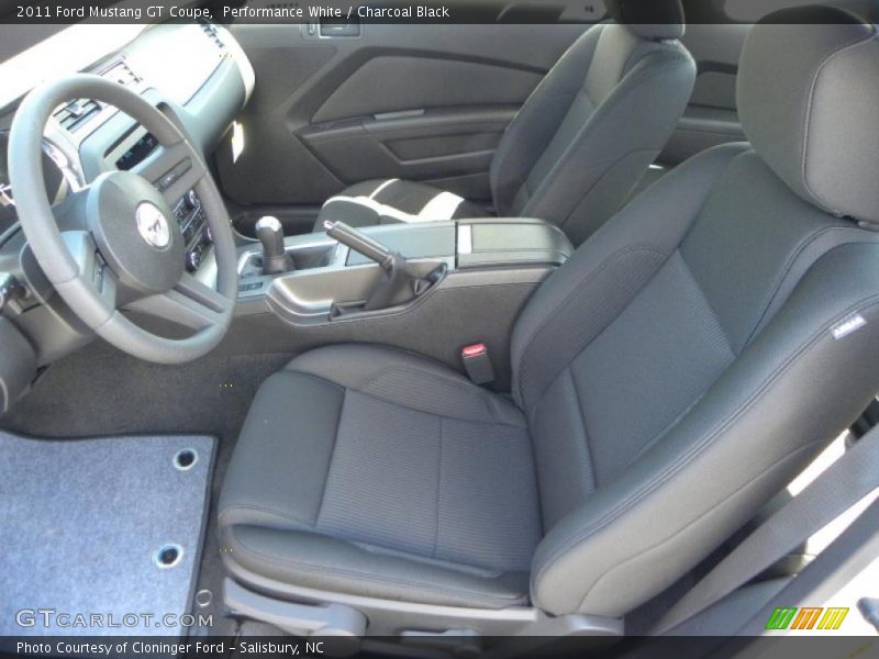 Performance White / Charcoal Black 2011 Ford Mustang GT Coupe