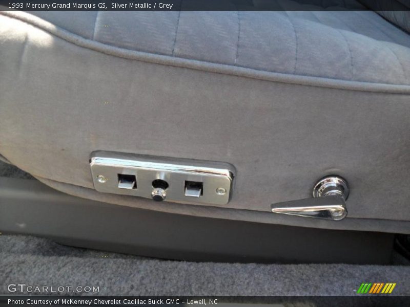Silver Metallic / Grey 1993 Mercury Grand Marquis GS