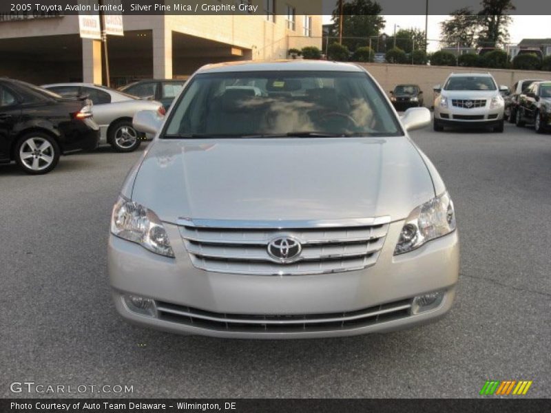 Silver Pine Mica / Graphite Gray 2005 Toyota Avalon Limited