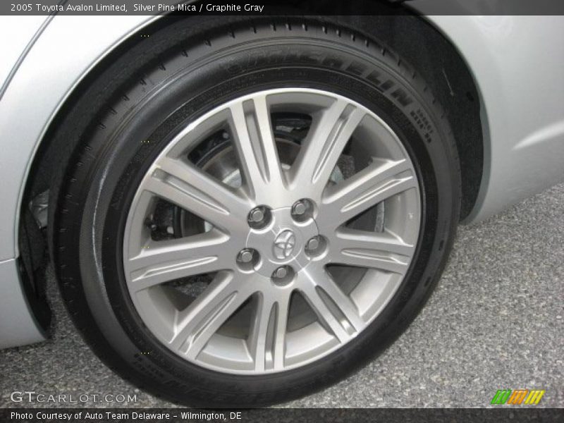 Silver Pine Mica / Graphite Gray 2005 Toyota Avalon Limited
