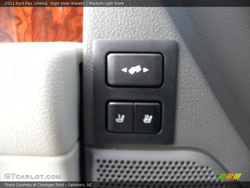 Ingot Silver Metallic / Medium Light Stone 2011 Ford Flex Limited
