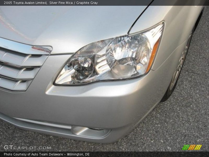 Silver Pine Mica / Graphite Gray 2005 Toyota Avalon Limited