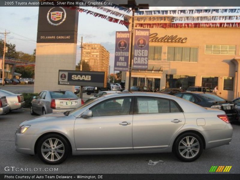 Silver Pine Mica / Graphite Gray 2005 Toyota Avalon Limited