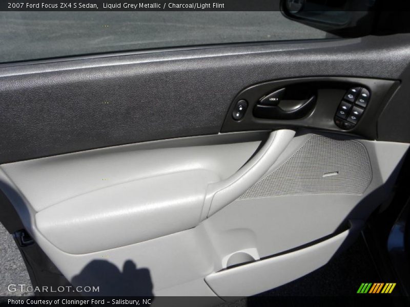 Liquid Grey Metallic / Charcoal/Light Flint 2007 Ford Focus ZX4 S Sedan