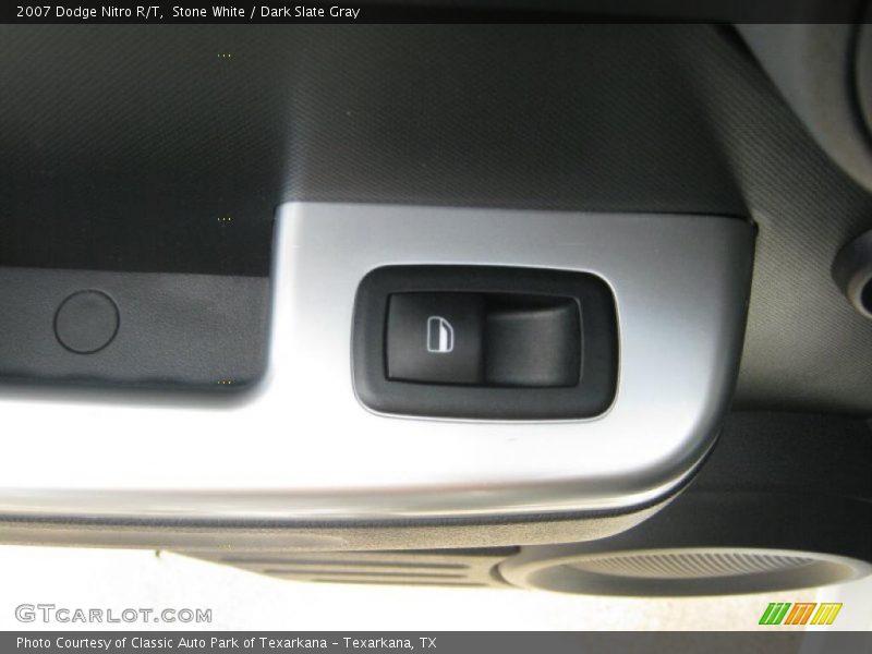 Stone White / Dark Slate Gray 2007 Dodge Nitro R/T