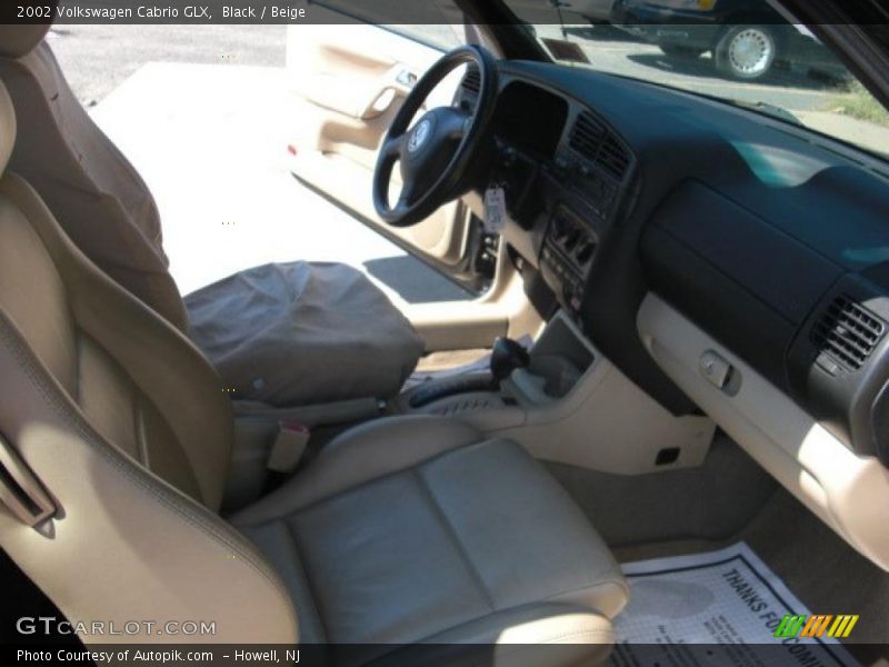 Black / Beige 2002 Volkswagen Cabrio GLX