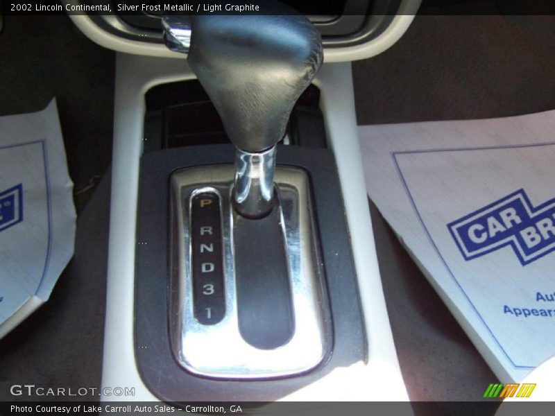 Silver Frost Metallic / Light Graphite 2002 Lincoln Continental