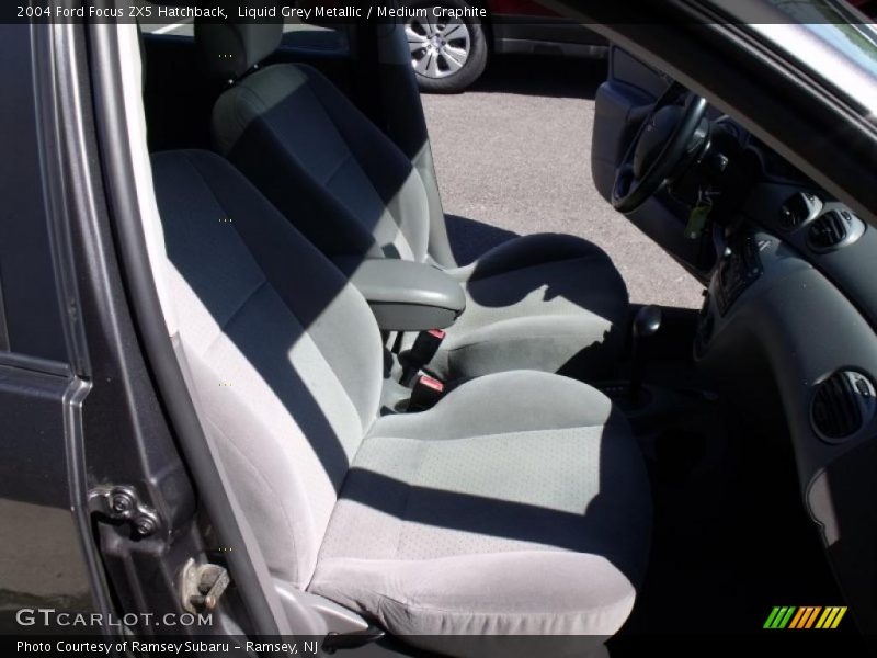 Liquid Grey Metallic / Medium Graphite 2004 Ford Focus ZX5 Hatchback