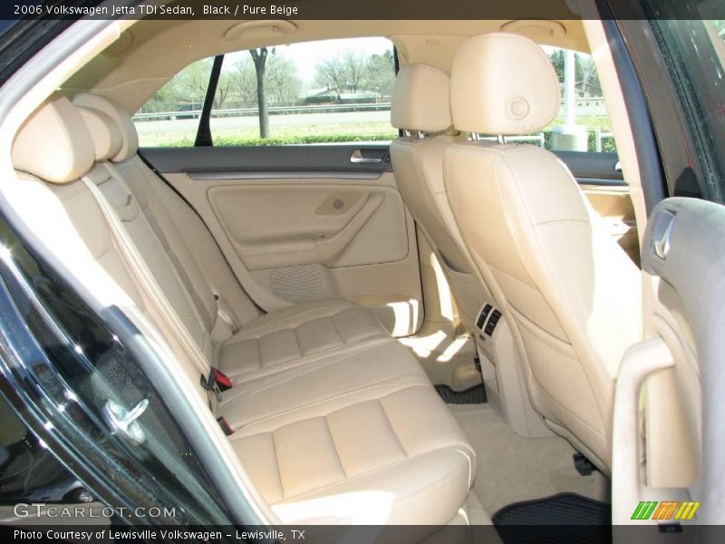 Black / Pure Beige 2006 Volkswagen Jetta TDI Sedan