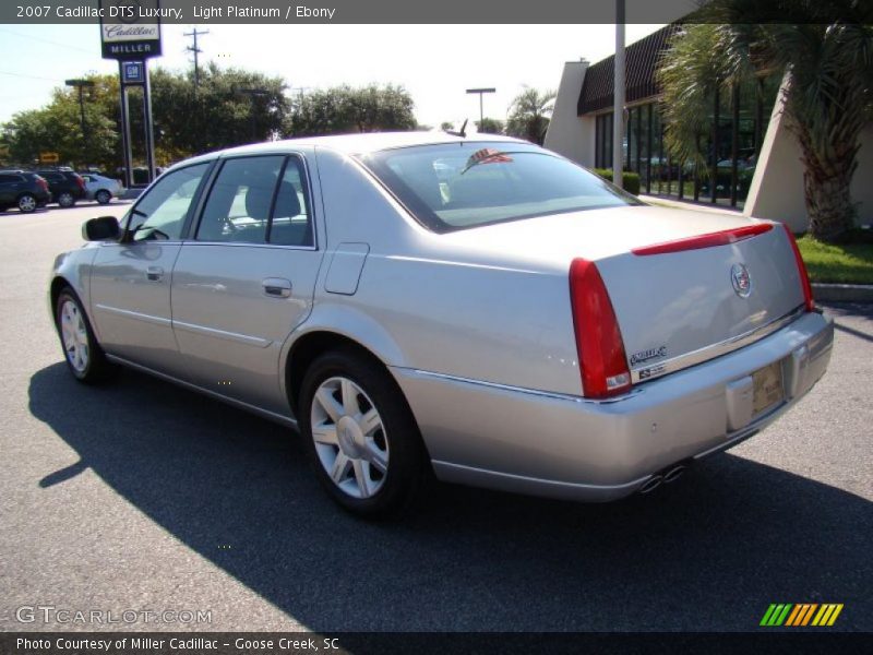 Light Platinum / Ebony 2007 Cadillac DTS Luxury