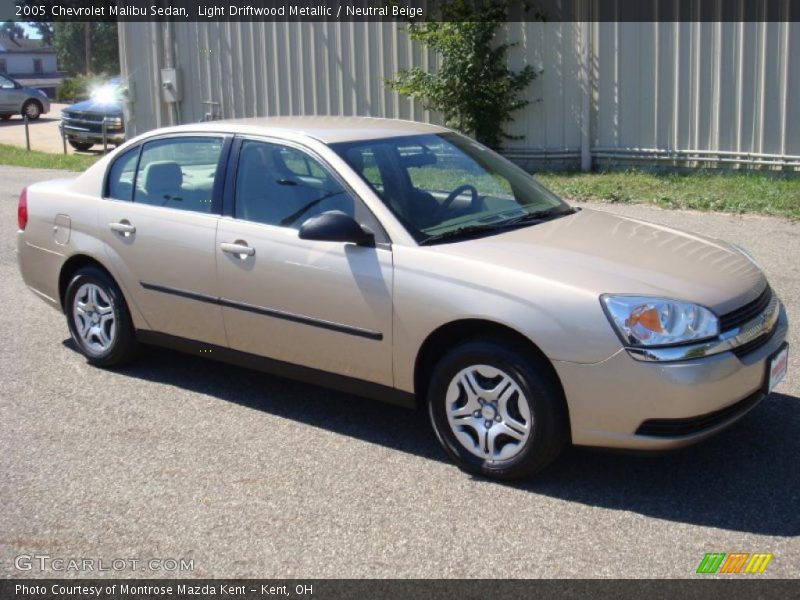 Light Driftwood Metallic / Neutral Beige 2005 Chevrolet Malibu Sedan