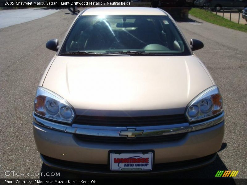 Light Driftwood Metallic / Neutral Beige 2005 Chevrolet Malibu Sedan
