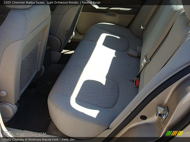 Light Driftwood Metallic / Neutral Beige 2005 Chevrolet Malibu Sedan