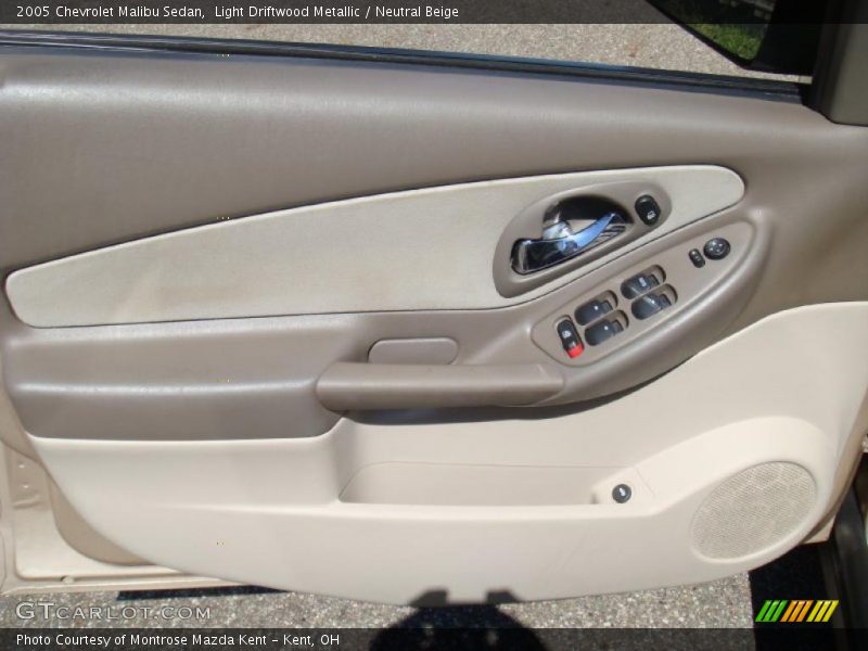 Light Driftwood Metallic / Neutral Beige 2005 Chevrolet Malibu Sedan