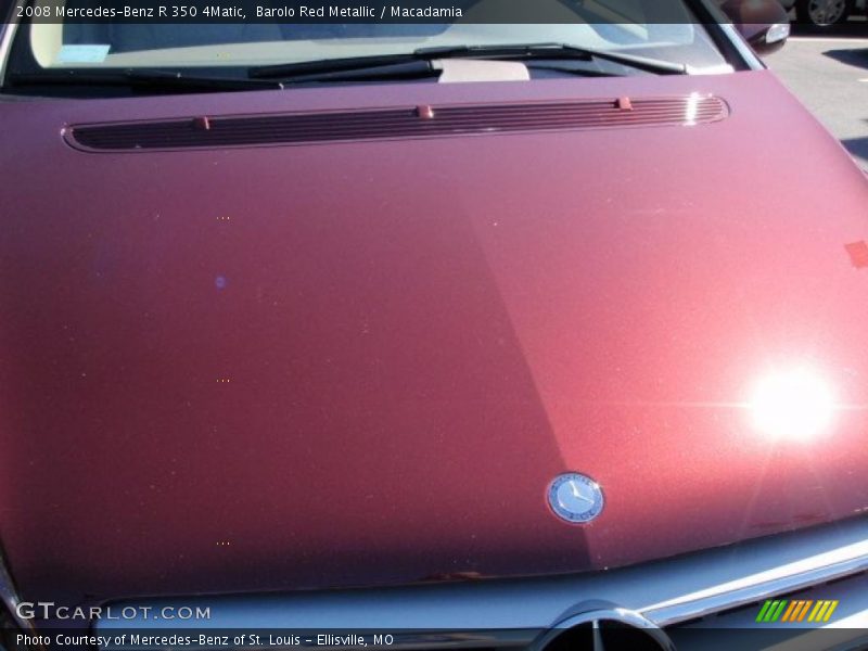 Barolo Red Metallic / Macadamia 2008 Mercedes-Benz R 350 4Matic