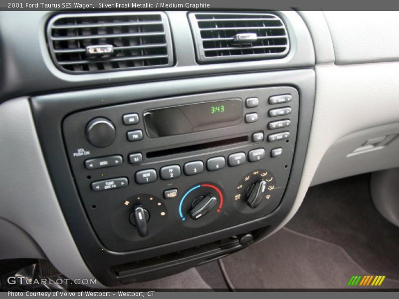 Silver Frost Metallic / Medium Graphite 2001 Ford Taurus SES Wagon