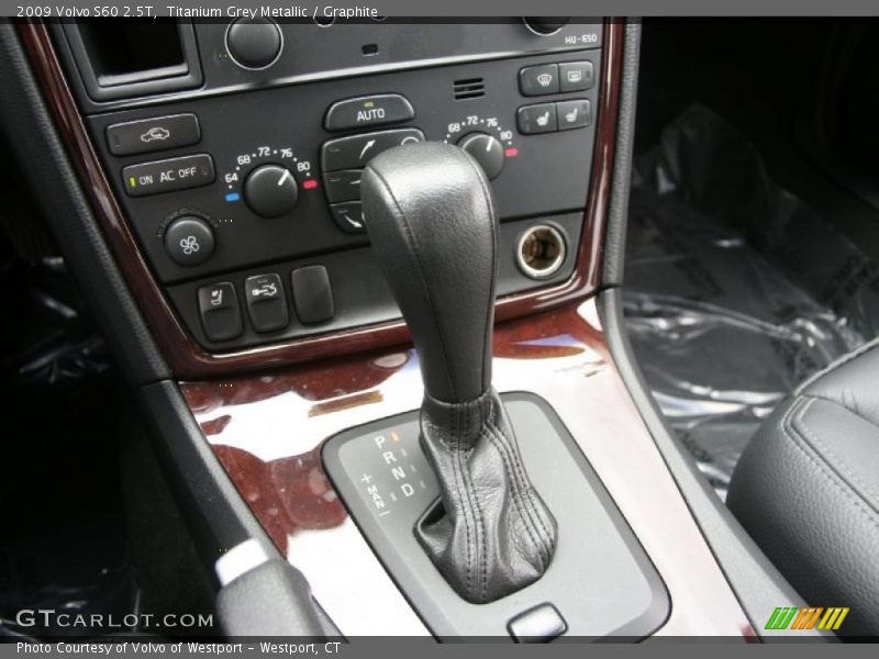 Titanium Grey Metallic / Graphite 2009 Volvo S60 2.5T