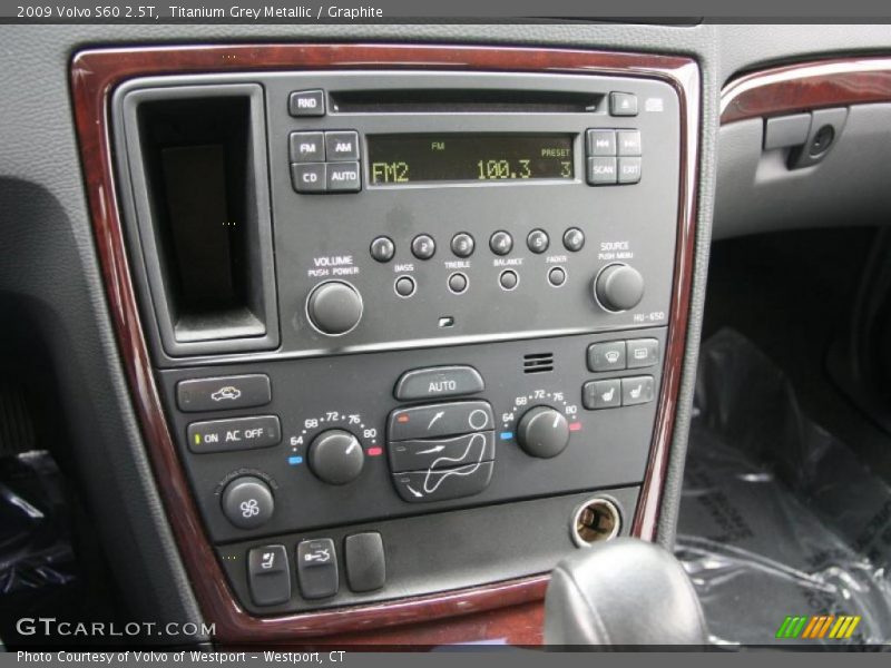 Titanium Grey Metallic / Graphite 2009 Volvo S60 2.5T