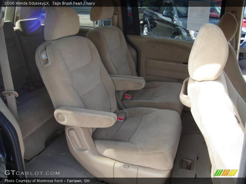 Sage Brush Pearl / Ivory 2006 Honda Odyssey LX