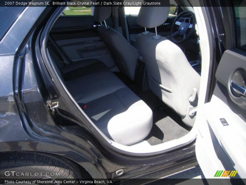 Brilliant Black Crystal Pearl / Dark Slate Gray/Light Graystone 2007 Dodge Magnum SE