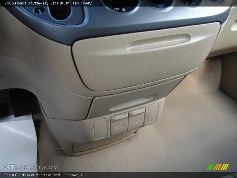 Sage Brush Pearl / Ivory 2006 Honda Odyssey LX