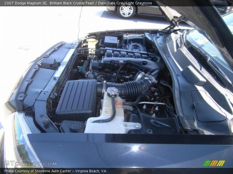 Brilliant Black Crystal Pearl / Dark Slate Gray/Light Graystone 2007 Dodge Magnum SE