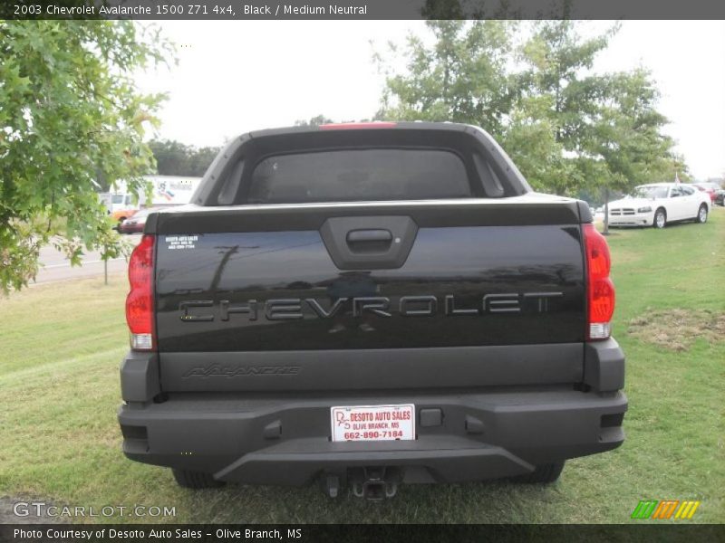 Black / Medium Neutral 2003 Chevrolet Avalanche 1500 Z71 4x4