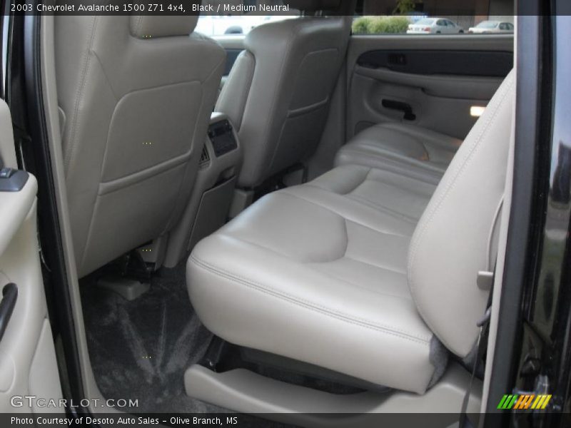 Black / Medium Neutral 2003 Chevrolet Avalanche 1500 Z71 4x4